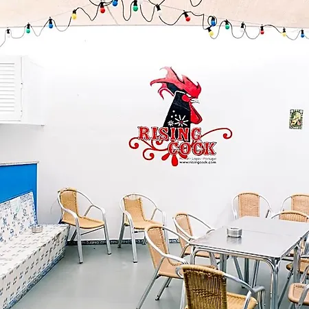 Albergue Rising Cock Party Lagos