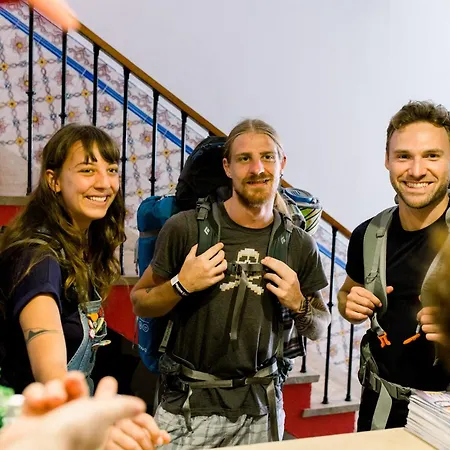 ホステル Rising Cock Party