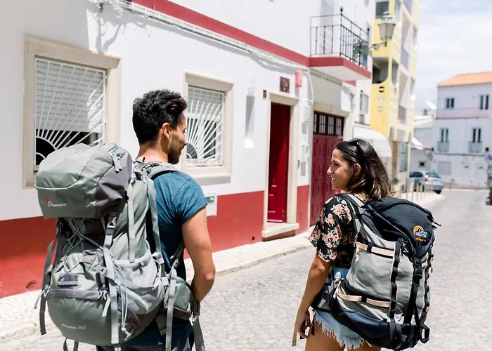 Rising Cock Party Ostello